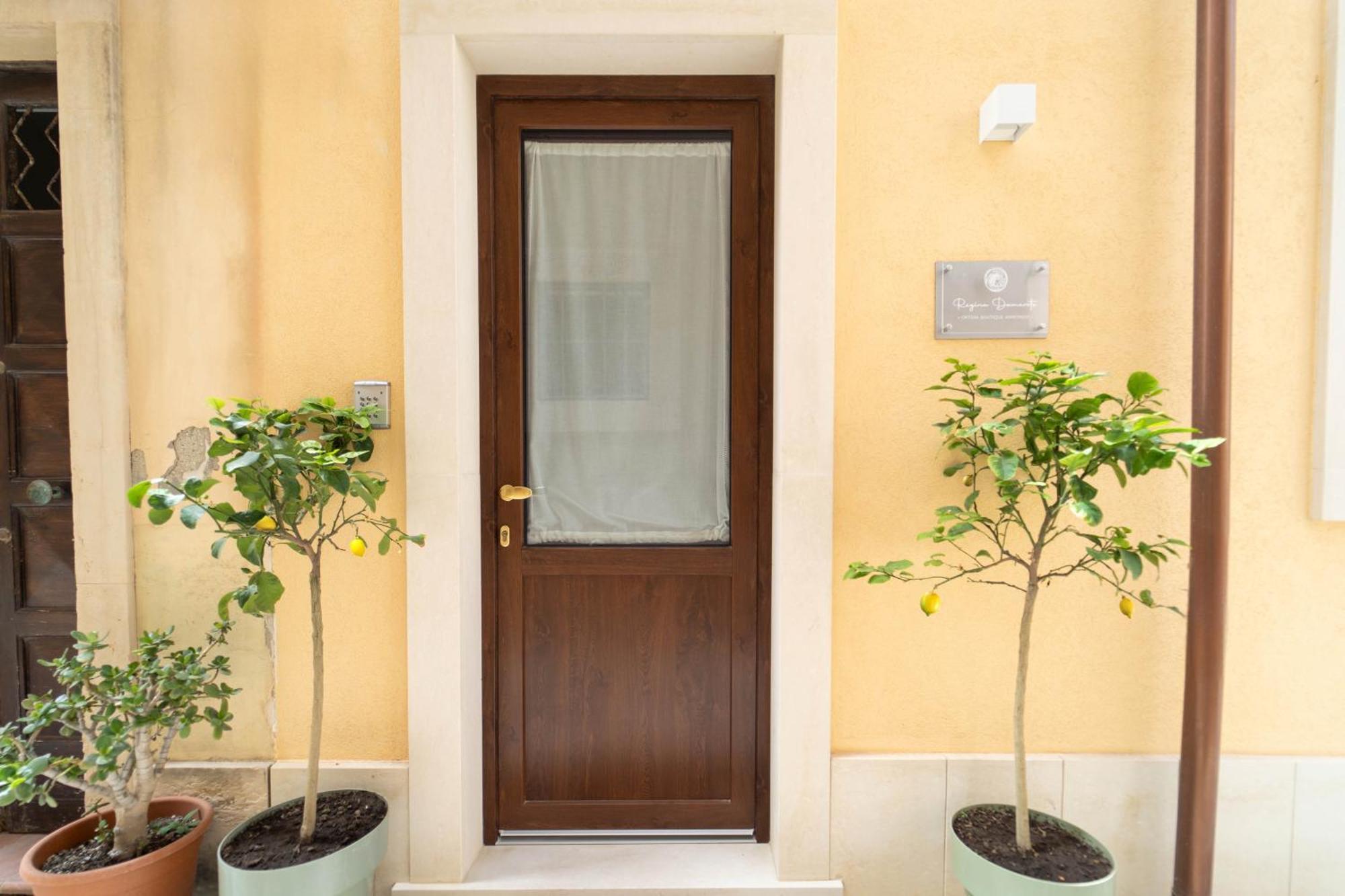 Regina Damarete Ortigia Boutique Apartment Сиракуза Екстериор снимка